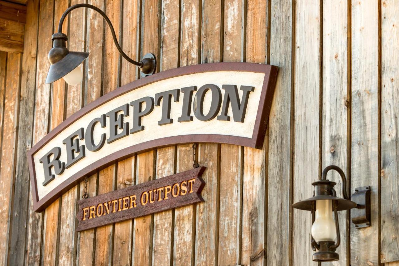 Davy Crockett Ranch Appart hôtel *